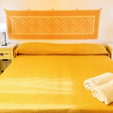 Bed & Breakfast With Swimming Pool Between Sea And Countryside